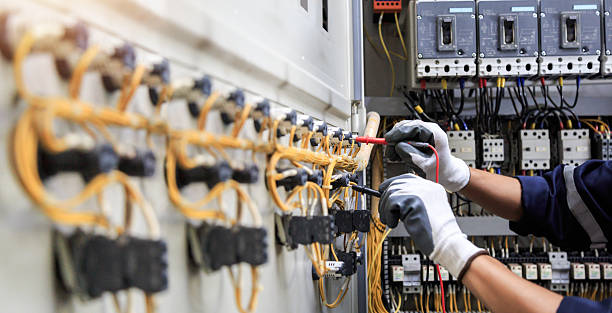 Professional Electrician technician working in Imperial, PA